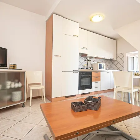 Apartament Real Italian Estate - Sea Haven Genua